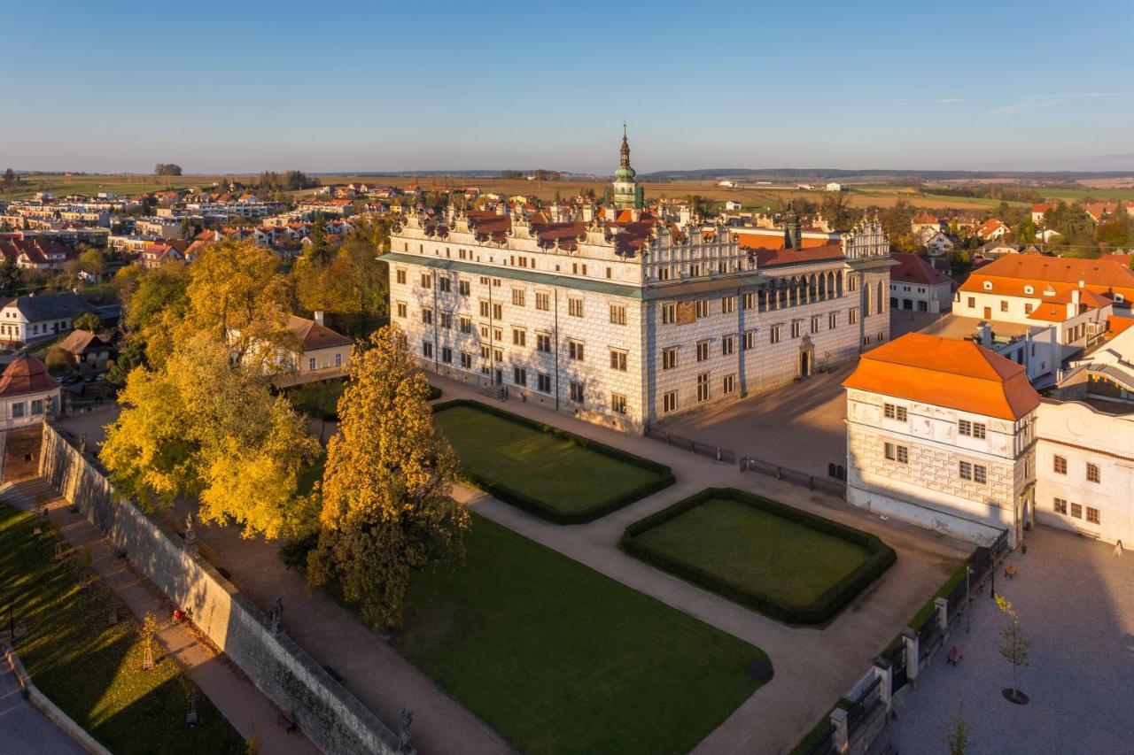 Zamecky Hostel Litomyšl Buitenkant foto