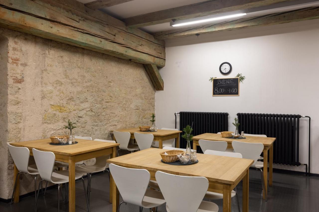 Zamecky Hostel Litomyšl Buitenkant foto