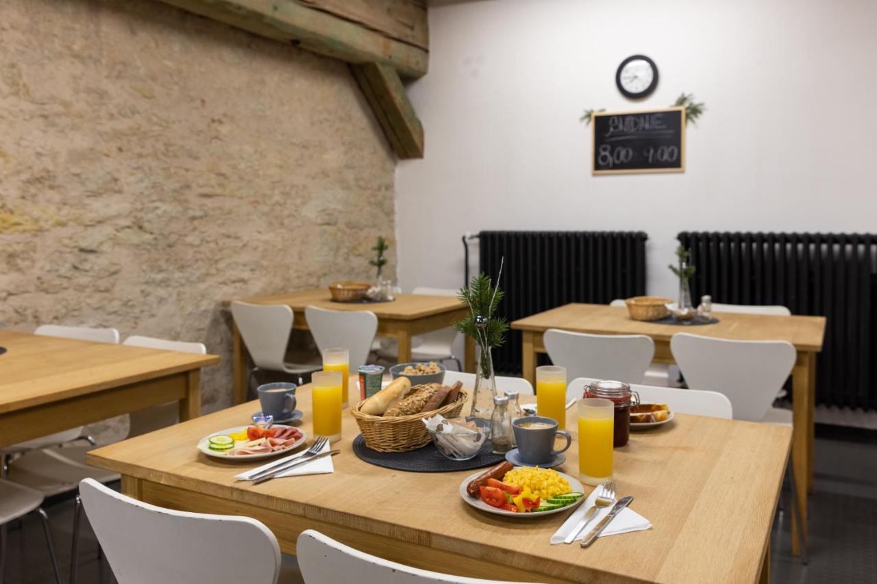 Zamecky Hostel Litomyšl Buitenkant foto