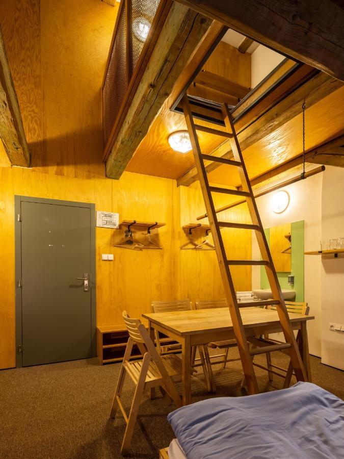 Zamecky Hostel Litomyšl Buitenkant foto