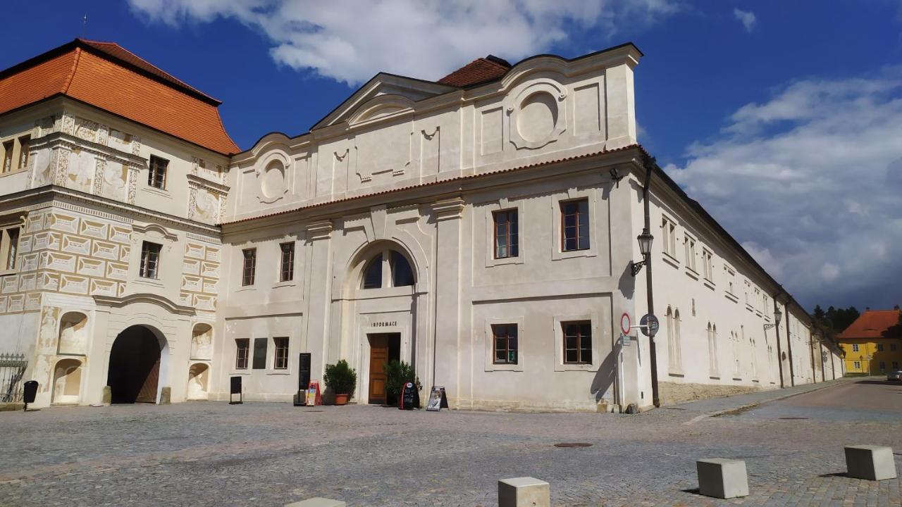 Zamecky Hostel Litomyšl Buitenkant foto